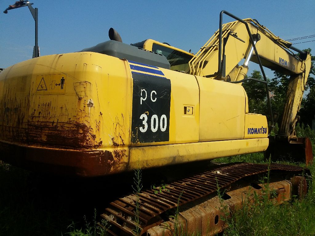 PC220-8 DBBG2713