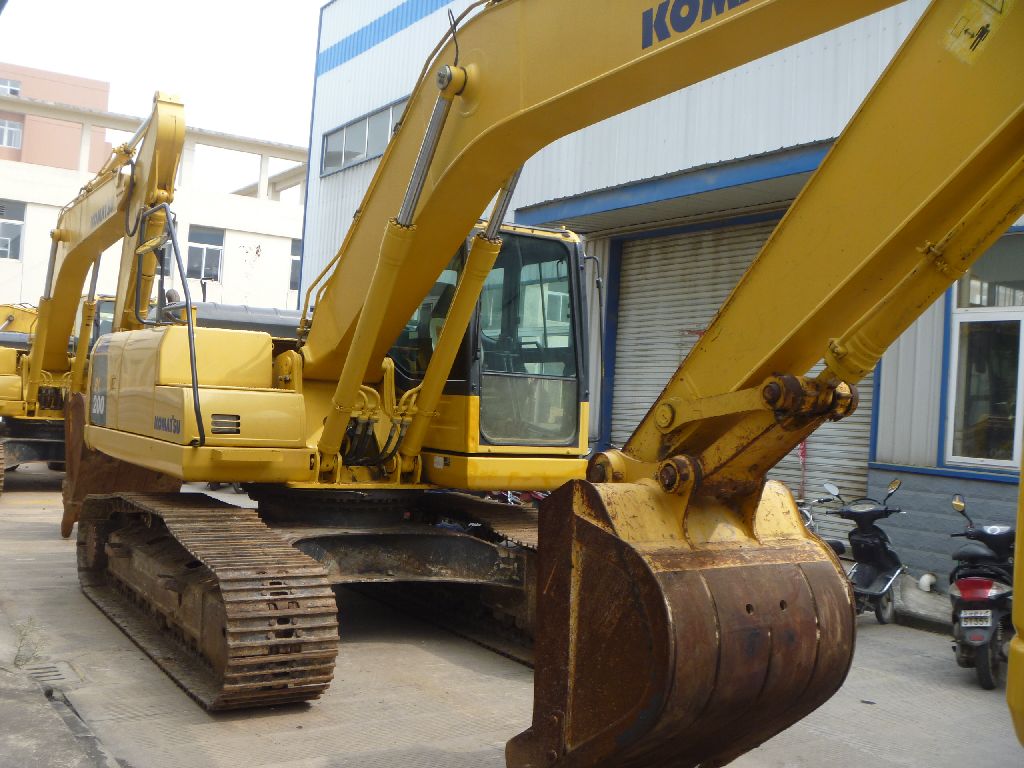 PC200-8 DBBA3298